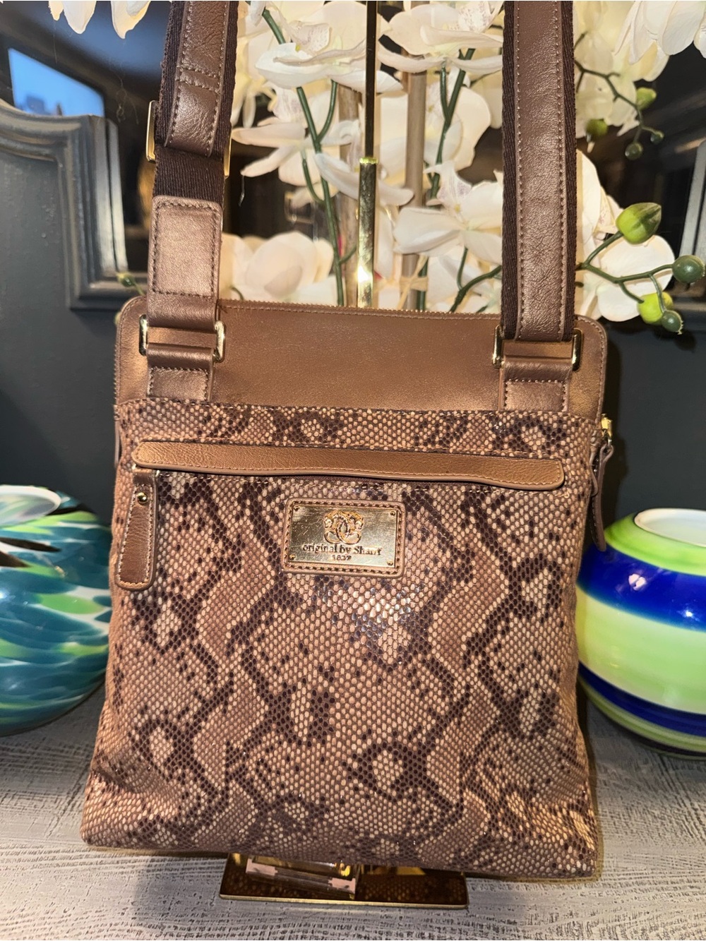 EUC Sharif Metallic Snake-Print Crossbody or Shoulder Bag w/ Turn Lock - Picture 4 of 12